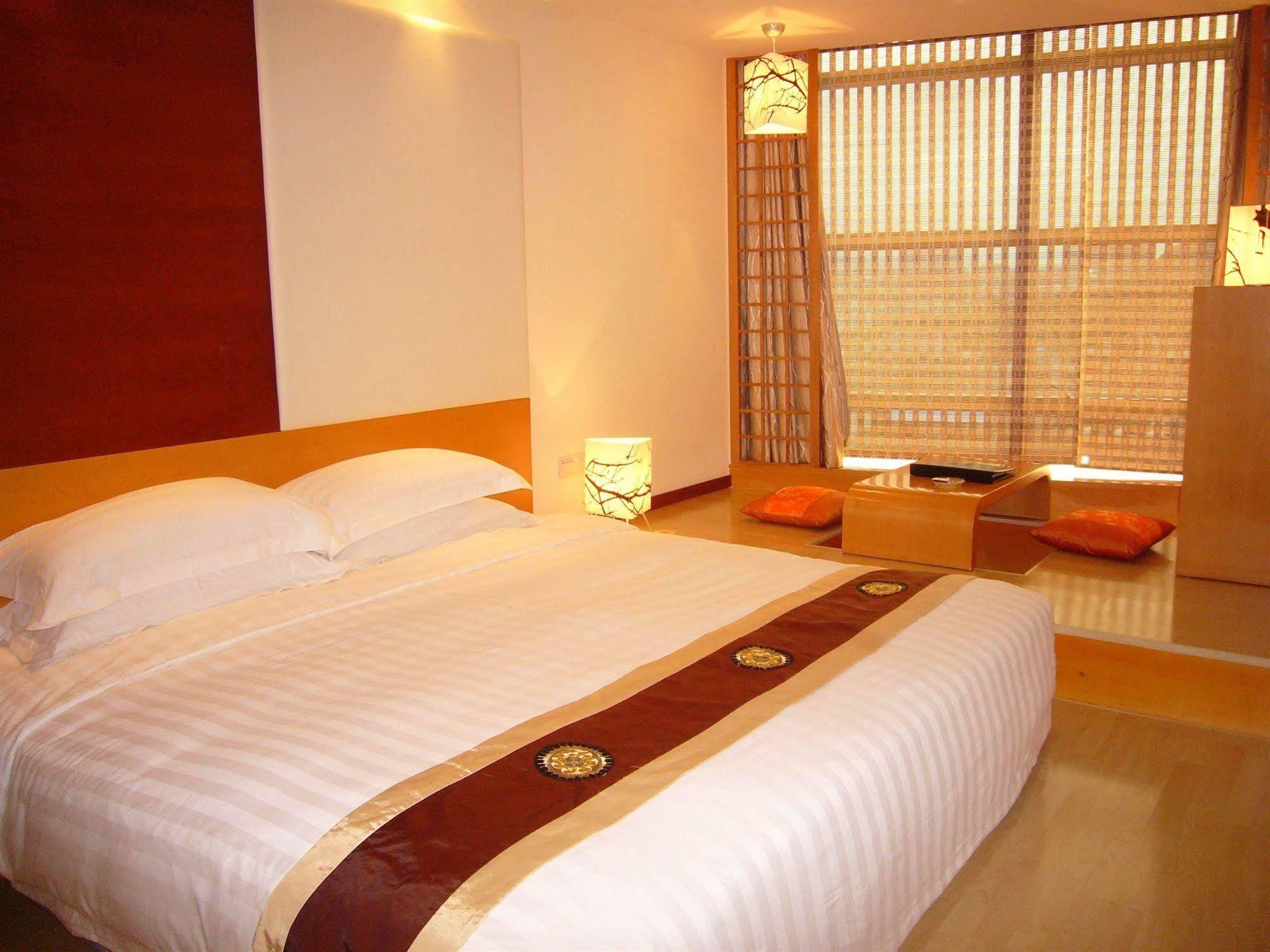 Maihao International Hotel Châu Hải Ngoại thất bức ảnh