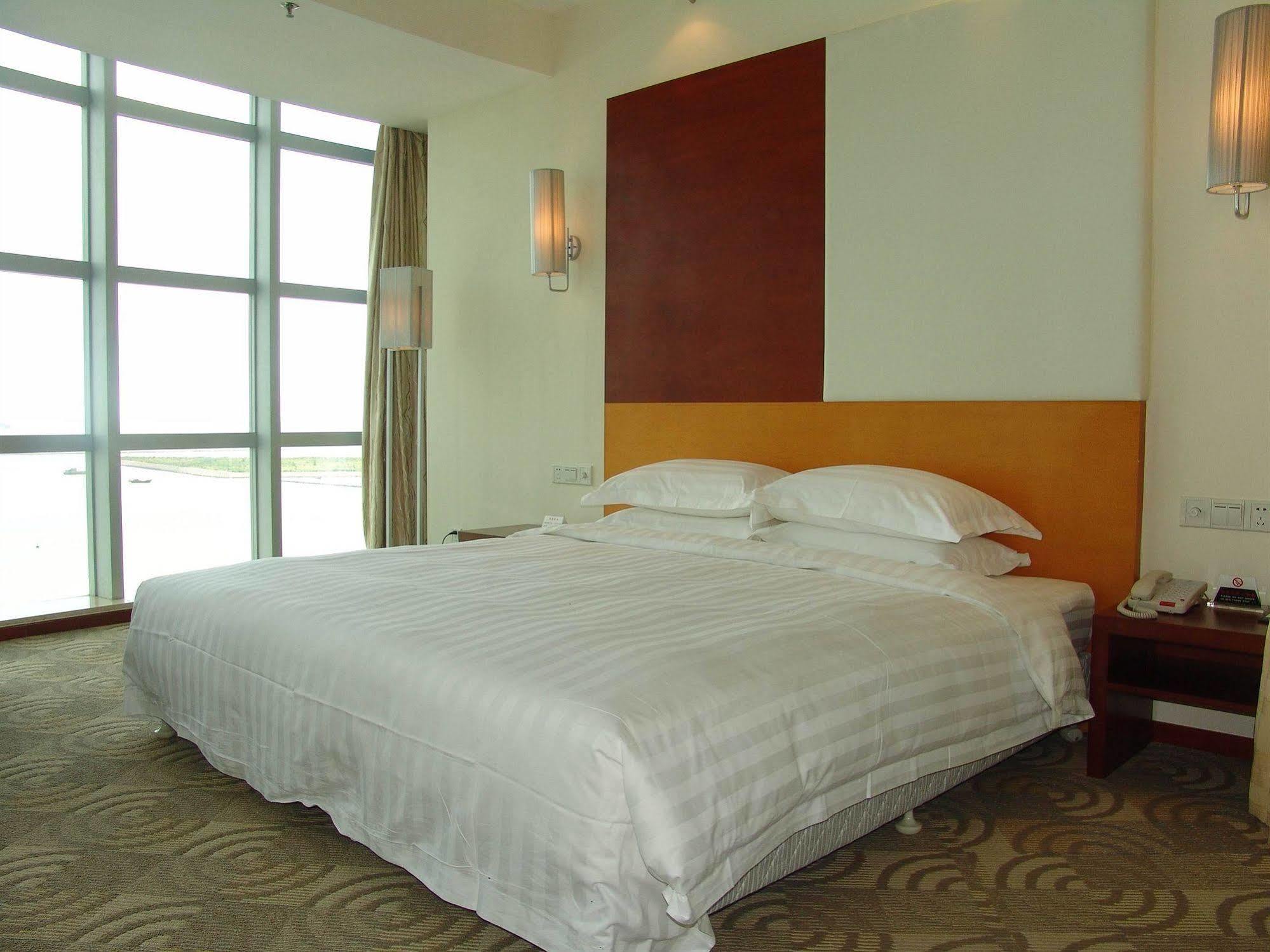Maihao International Hotel Châu Hải Ngoại thất bức ảnh